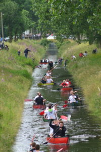 Unnerwegens auf dem Kanal